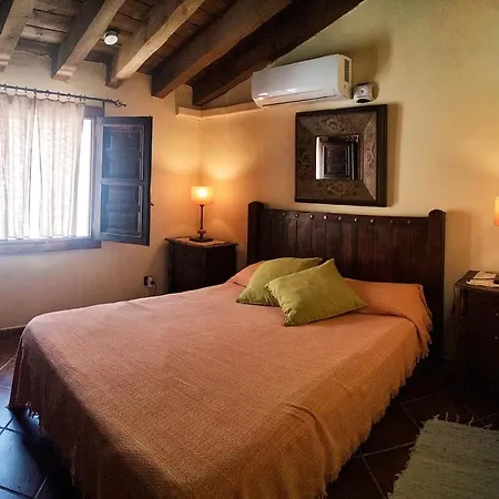 Bed & Breakfast The Lost Village El Acebuchal 3*